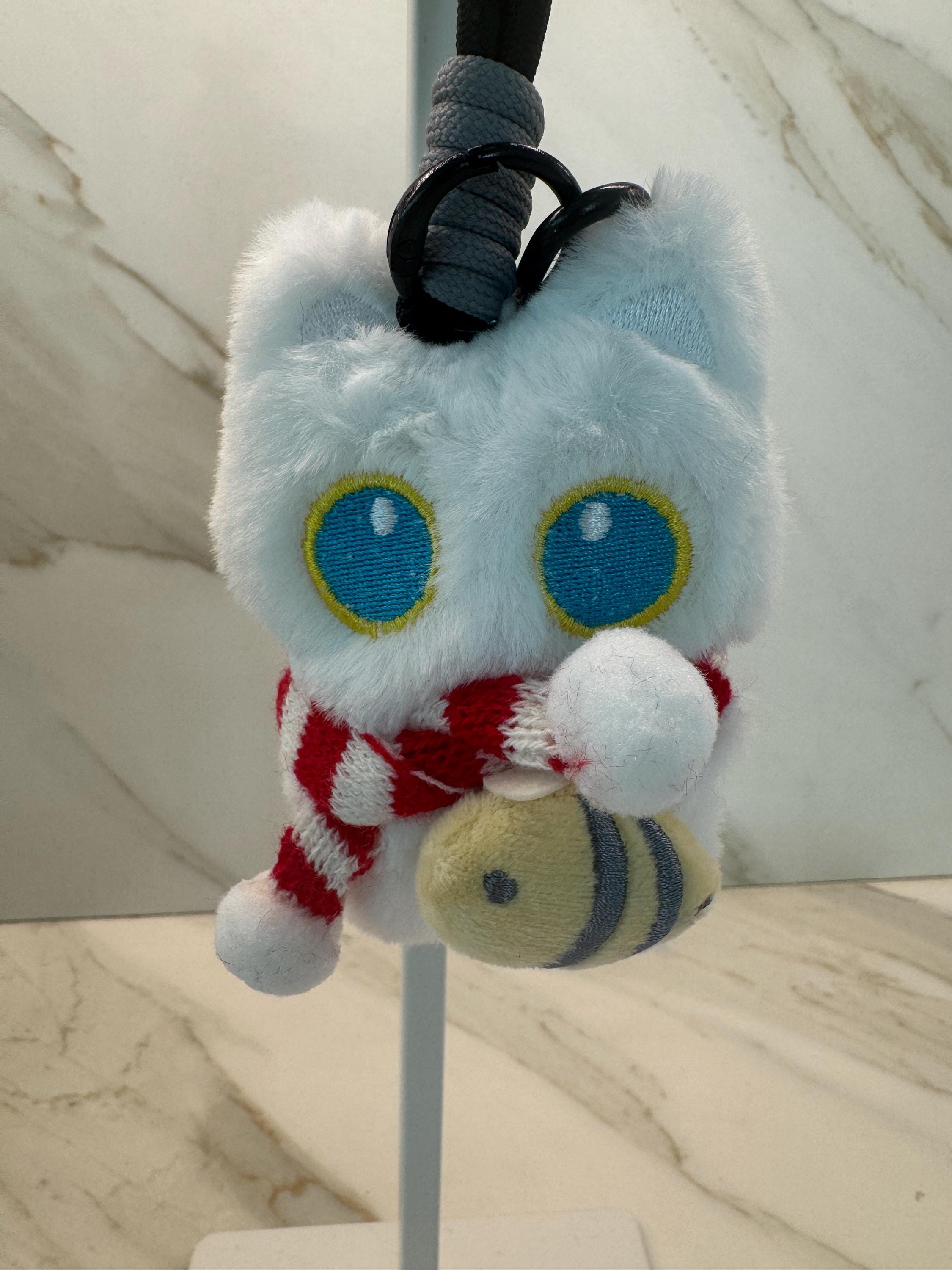 Fluffy Cat Plush Keychain – Scarf & Bee Bag Charm