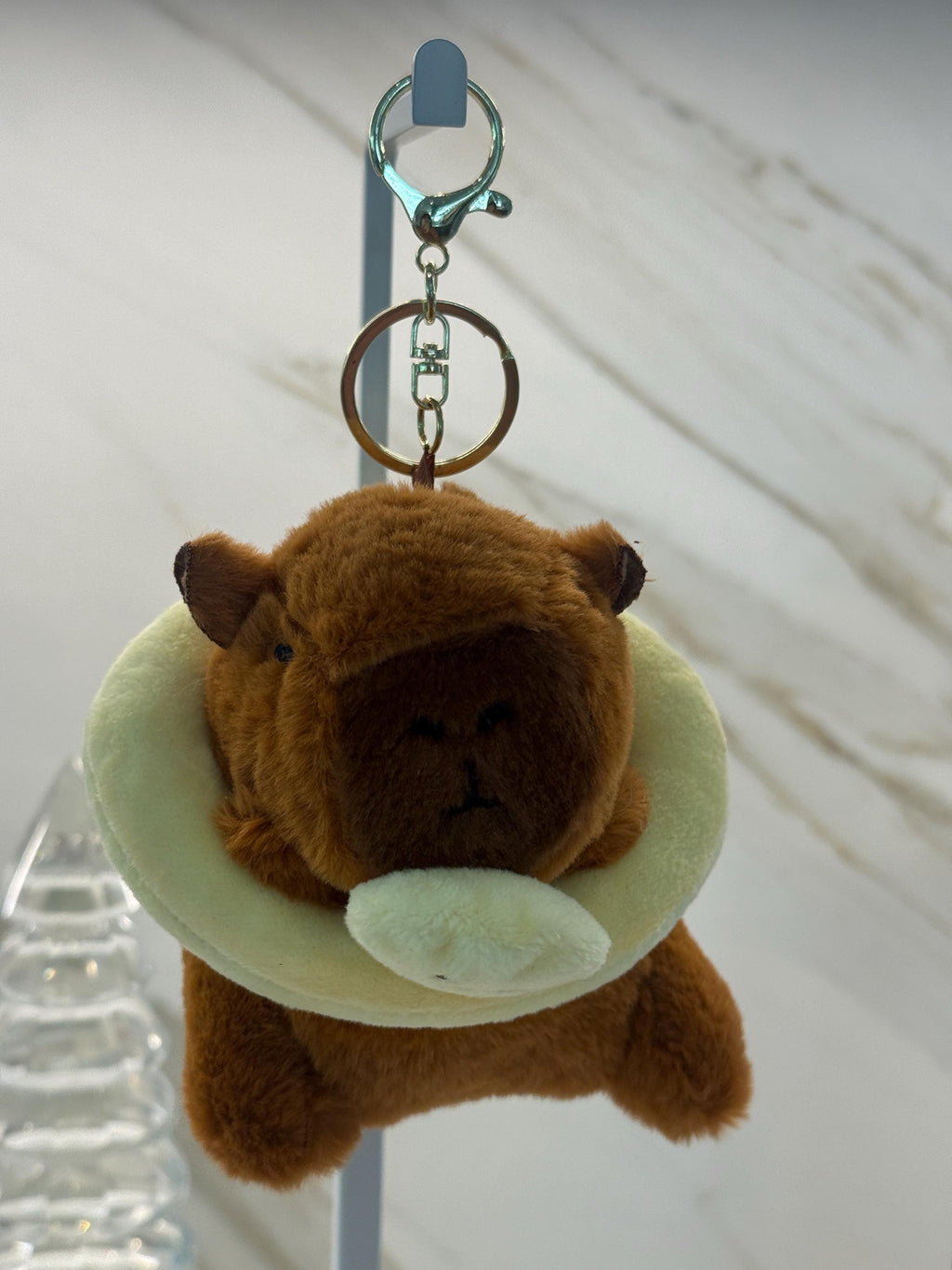 Fluffy Capybara Plush Keychain – Cute Animal Bag Charm