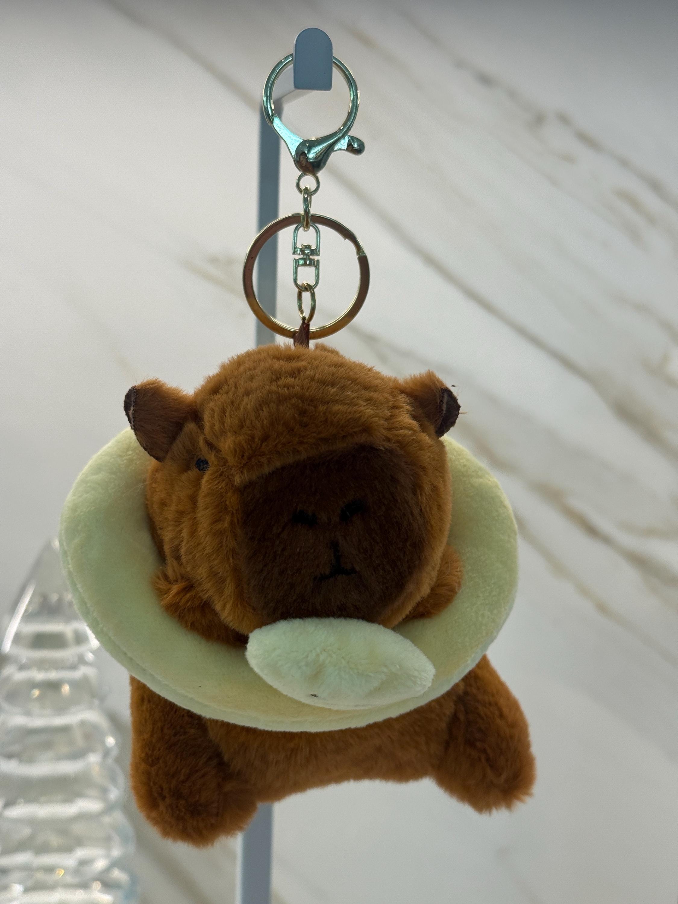 Fluffy Capybara Plush Keychain – Cute Animal Bag Charm